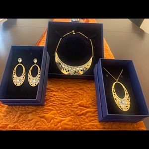 Swarovski Gold Set with Crystals